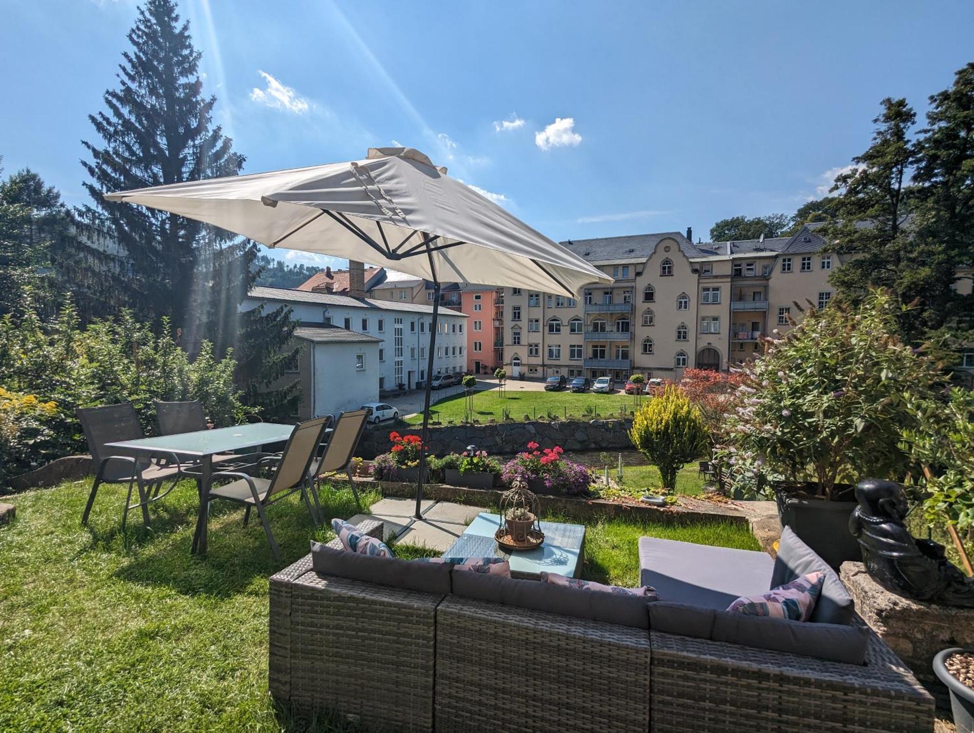 Hw2B - Urlaubsmagie - Wohlfuehlwohnung Mit Balkon, Pool, Sauna & Terrasse Sebnitz Extérieur photo