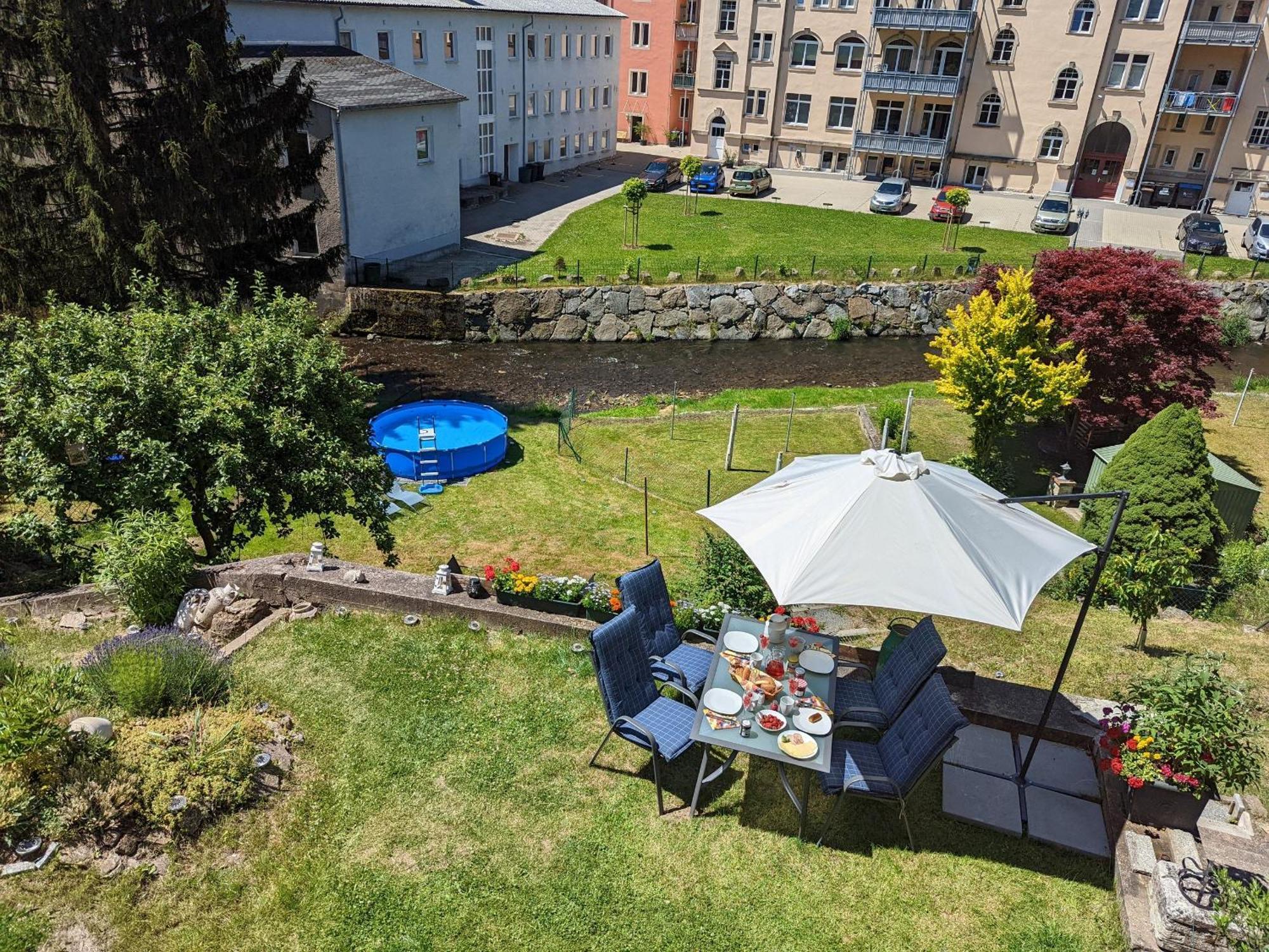Hw2B - Urlaubsmagie - Wohlfuehlwohnung Mit Balkon, Pool, Sauna & Terrasse Sebnitz Extérieur photo